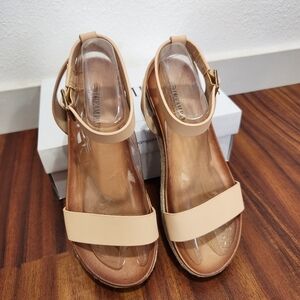 Dream Pairs Tan Sandals